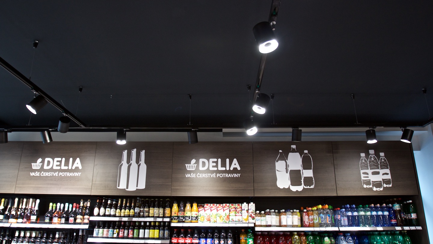 DELIA