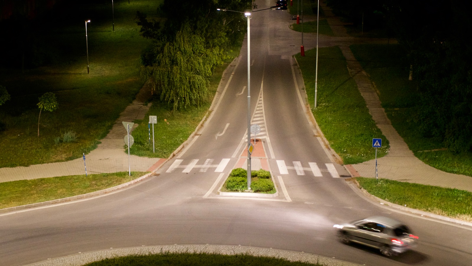 MESTO ŠAĽA