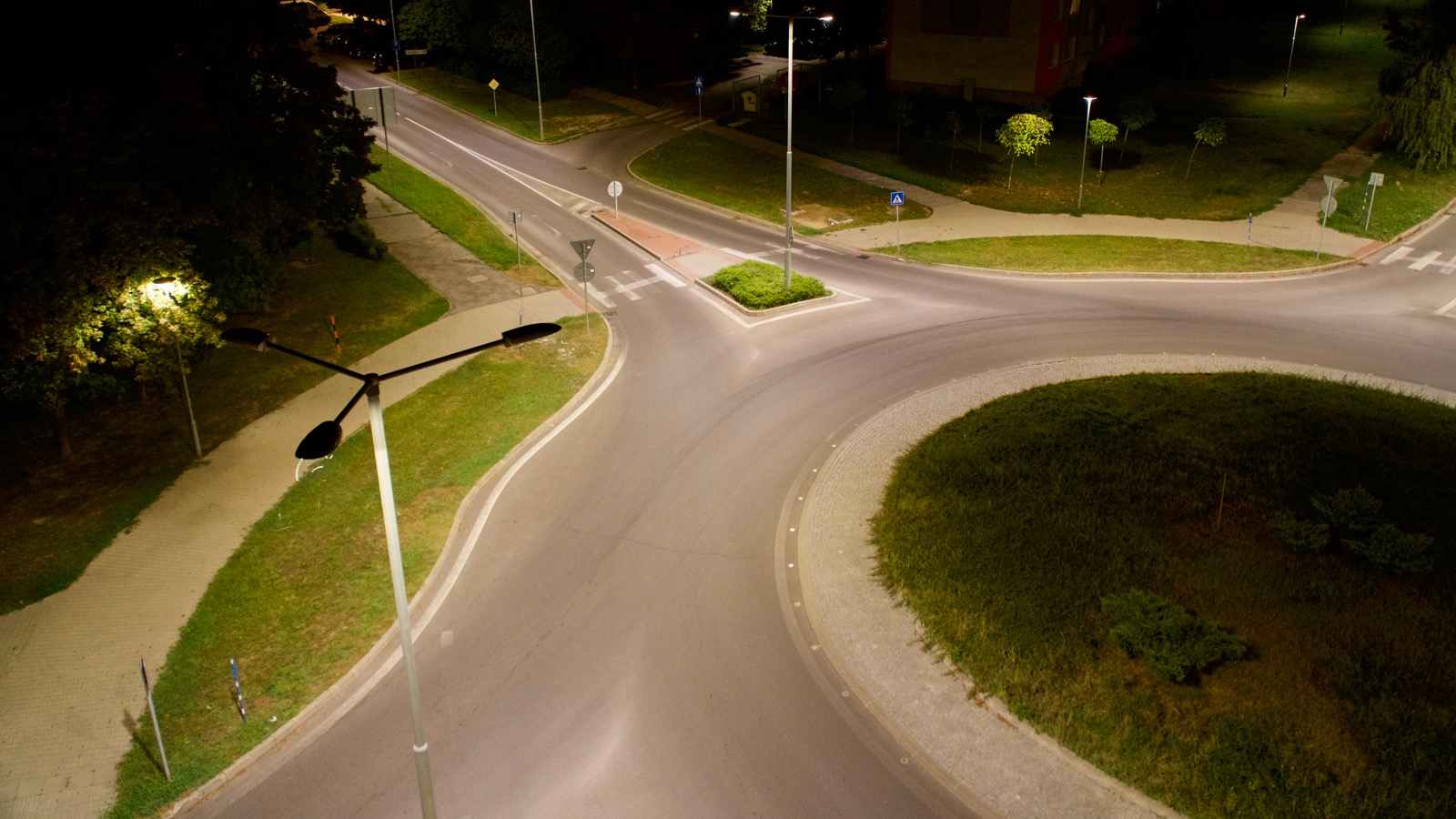MESTO ŠAĽA