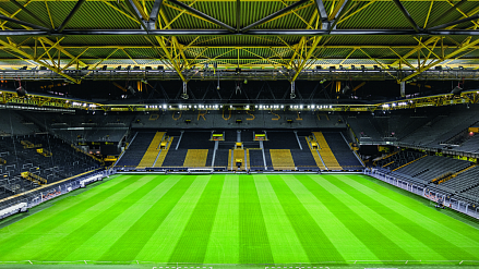 Signify osvetlil futbalový štadión Orange Velodromes, Zumtobel zmodernizoval Signal Iduna Park