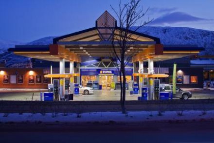 Nórska čerpacia stanica aplikovala energeticky-úsporné LED osvetlenie s intenzitou 200-300 luxov