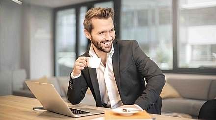 Zamestnanci hovoria, že osvetlenie ovplyvňuje ich produktivitu
