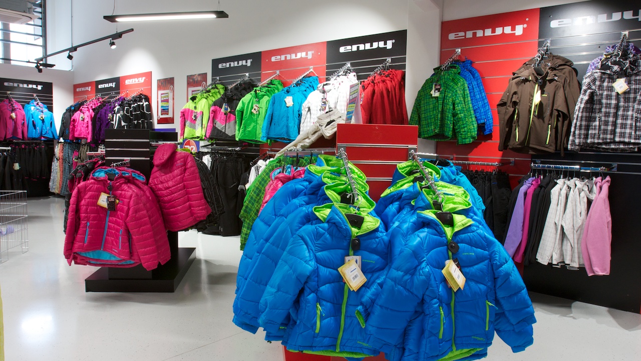 LED illuminance in the store / OC D1 Outlet Voderady